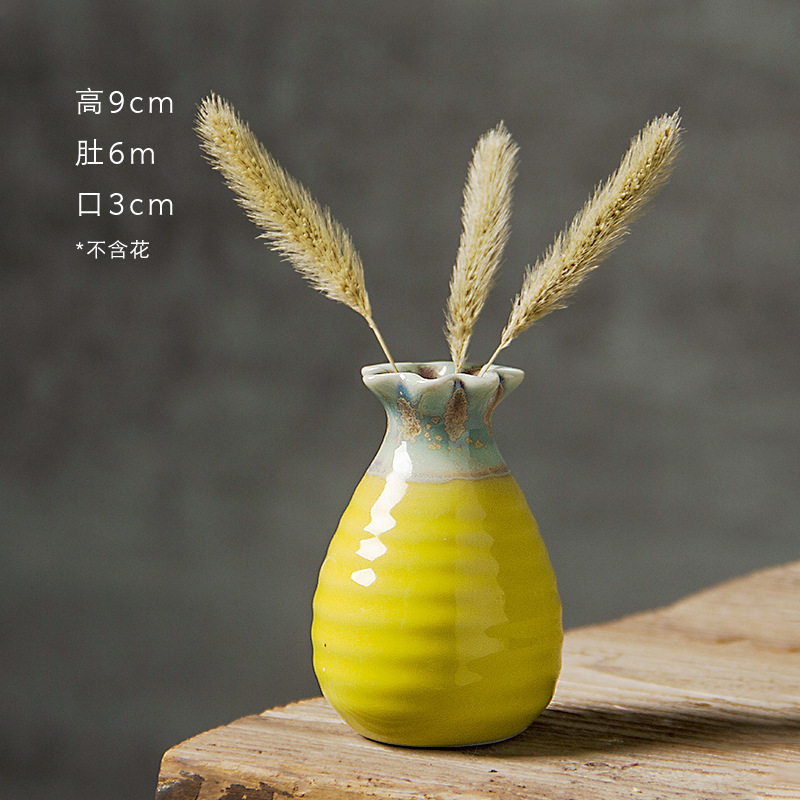 Creative handmade small vases, flower arrangements, mini ceramic ornaments, modern and minimalist wine cabinets, dry flower decorations, wholesale ornaments