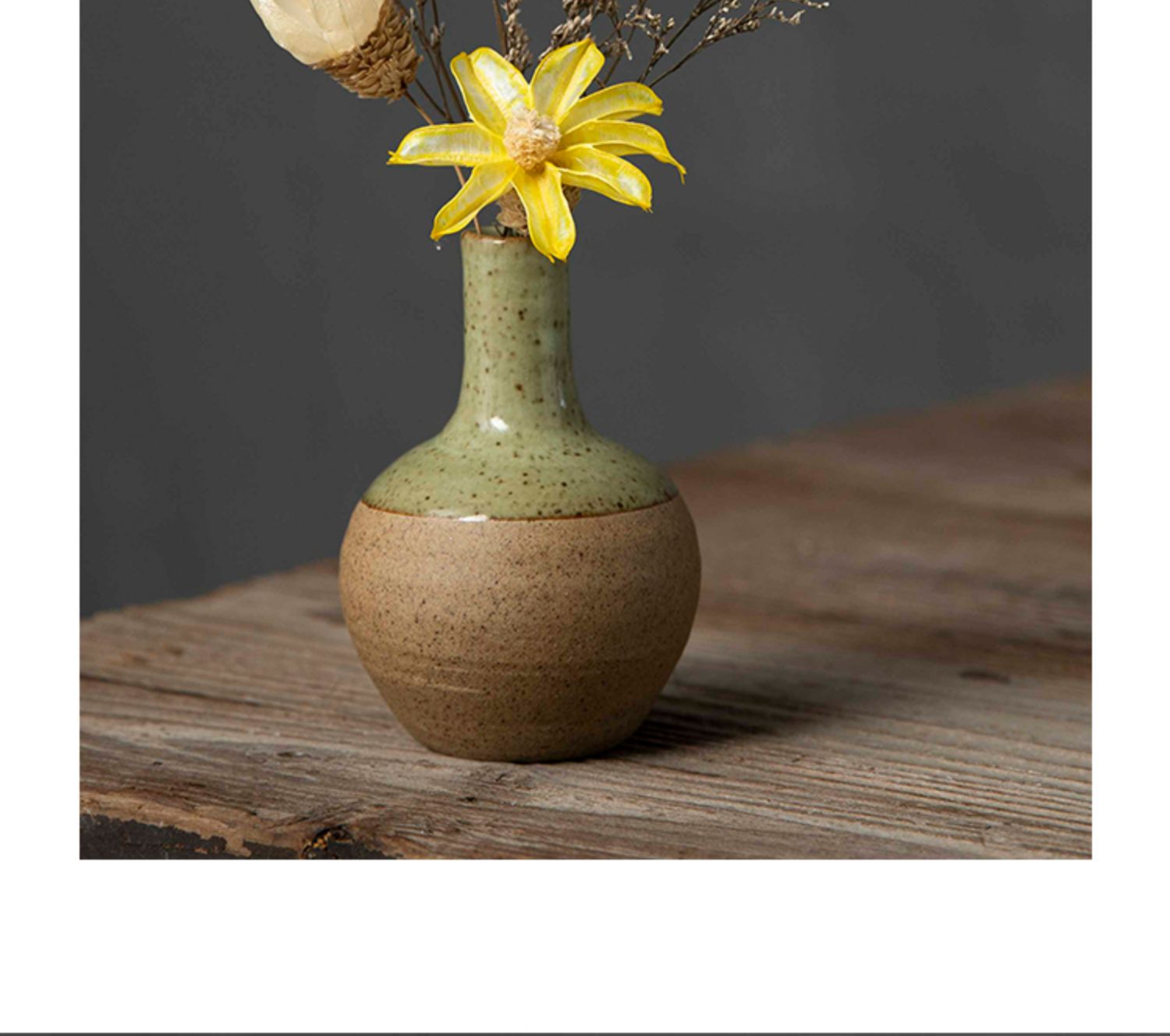 Creative handmade small vases, flower arrangements, mini ceramic ornaments, modern and minimalist wine cabinets, dry flower decorations, wholesale ornaments