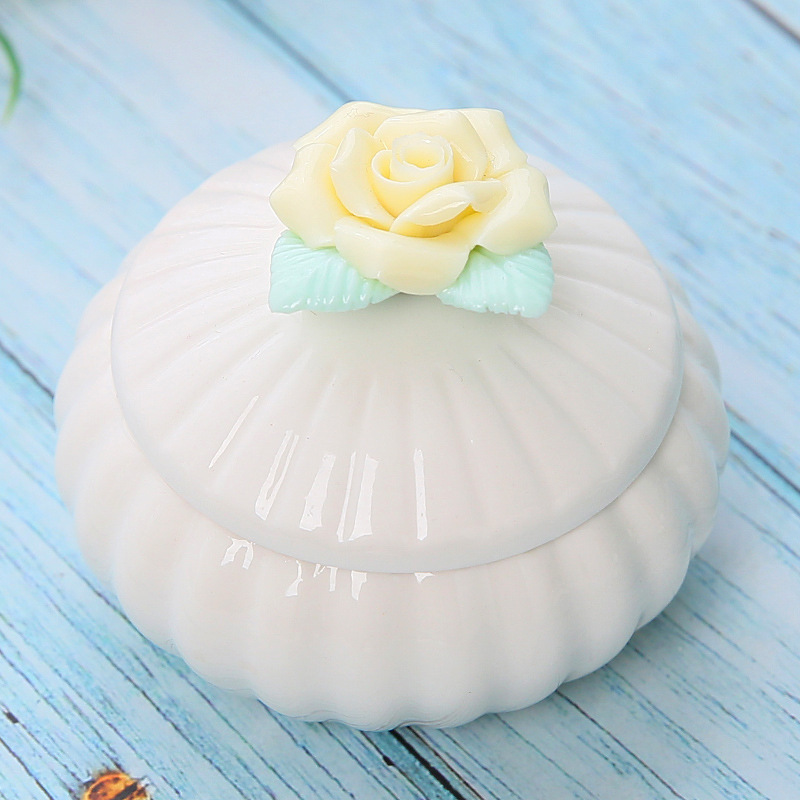 Nordic style ceramic hand held flower storage jar, home jewelry box, storage box, creative gift box, ornament with hand gift