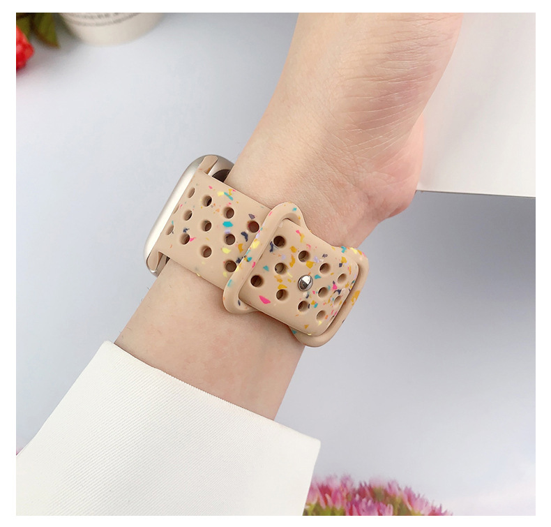 Amazon's best-selling watch strap for Apple. iWatch butterfly buckle hole color chip silicone apple watch strap