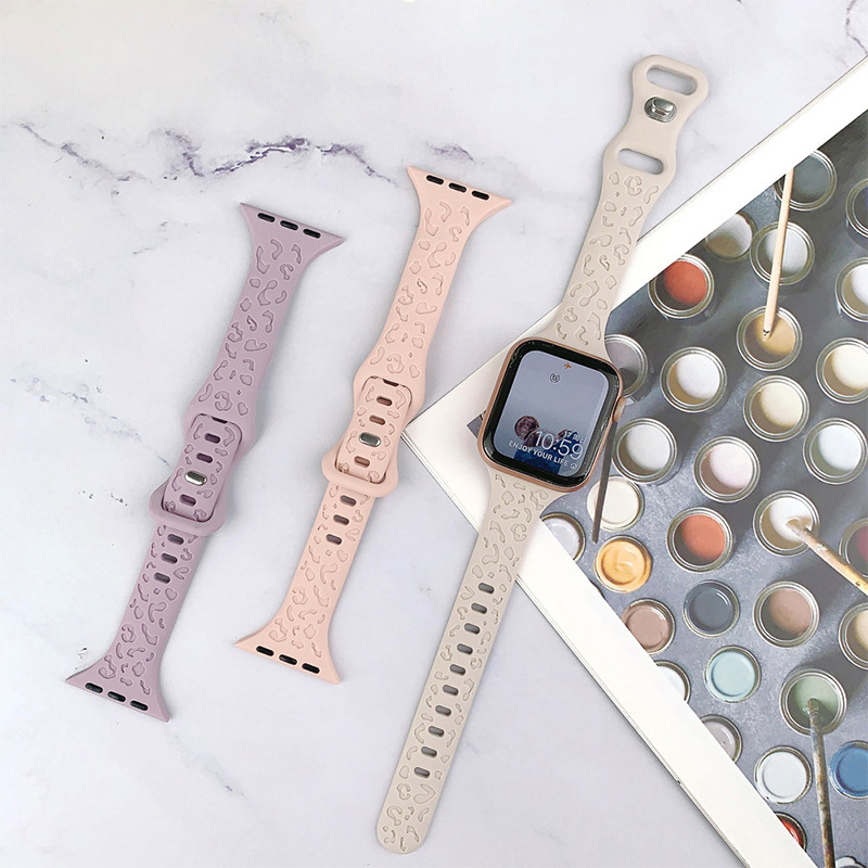 Suitable for Apple Watch with Applewatch 8th generation S9 universal small waist butterfly buckle concave leopard print silicone strap