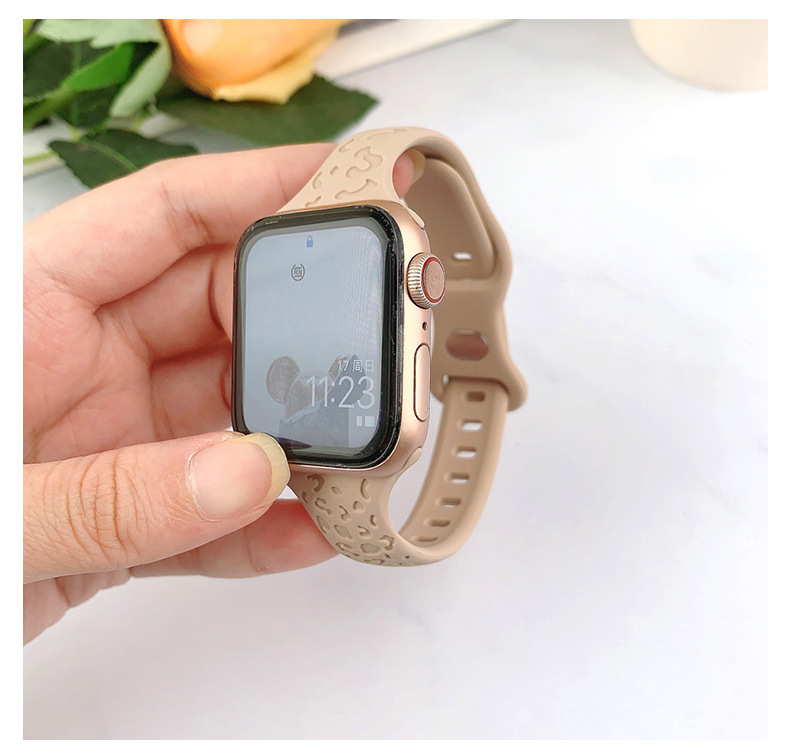 Suitable for Apple Watch with Applewatch 8th generation S9 universal small waist butterfly buckle concave leopard print silicone strap