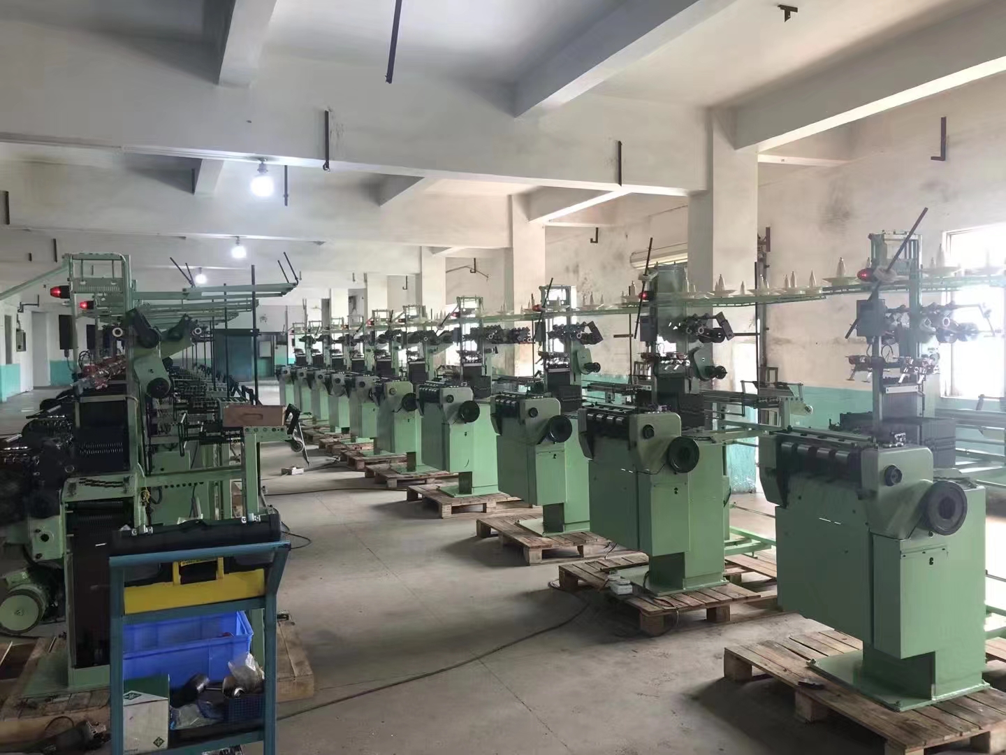 Factory Direct High Speed Flat Style Ky Machine Needle Used Weaving Looms Automatic Knitting Looms Elastic Webbing Machine